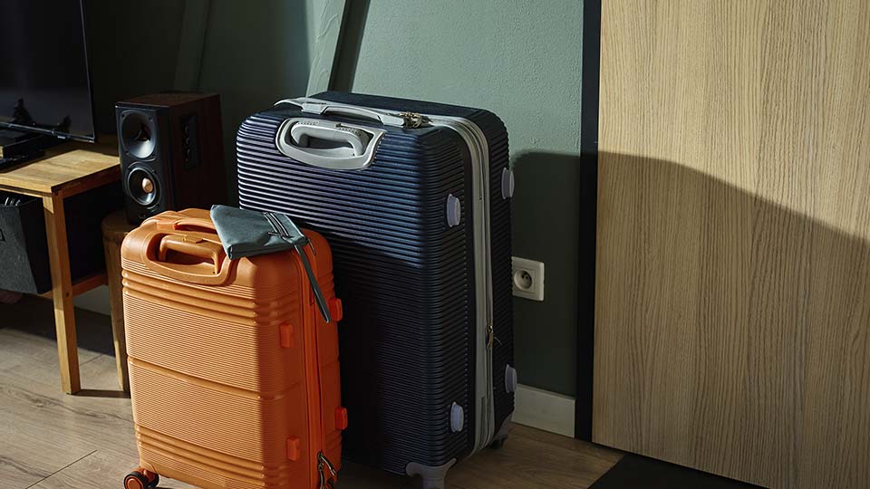maletas en hotel